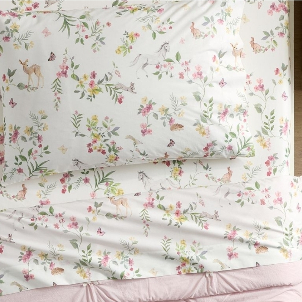 Aerin Pottery Barn Kids Duvet, Fitted Sheets & 2 Pillowcases Full Size